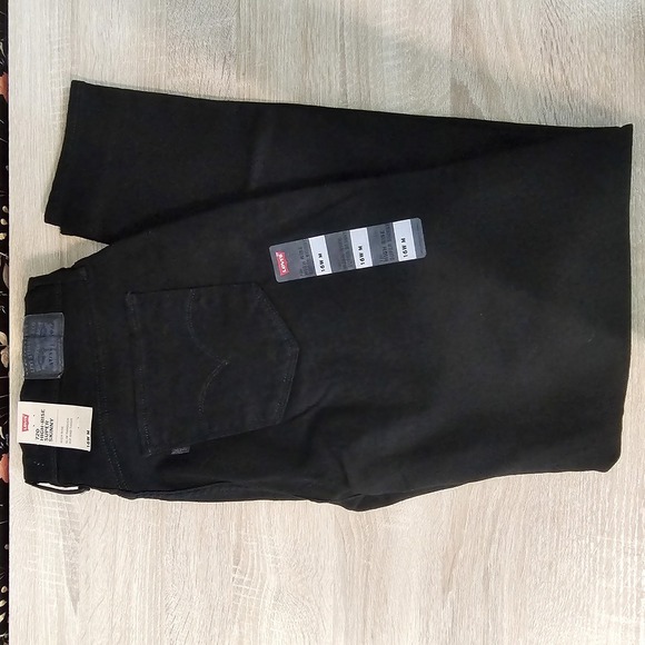 LEVI | SIGNATURE OFF WHITE HIRISE STRAIGHT LEG JEAN SIZE W33 \16 - Picture 1 of 7